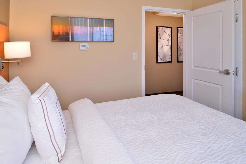 TOWNEPLACE SUITES HUNTSVILLE WEST/REDSTONE GATEWAY 10/34