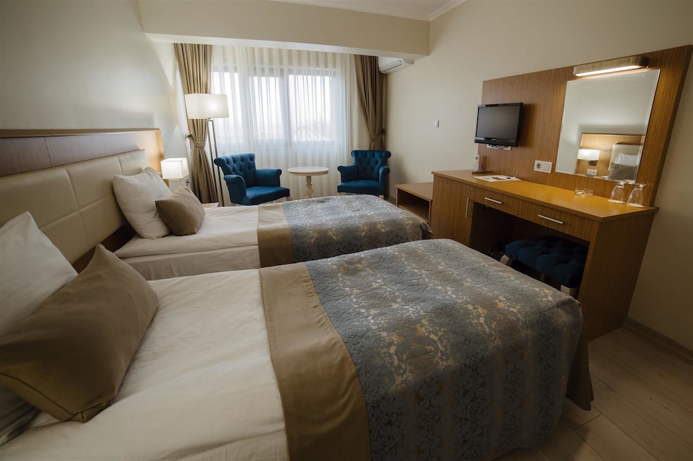 Patalya Lakeside Resort 49/63