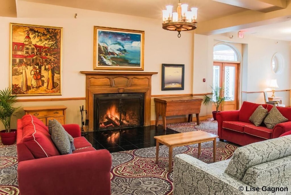 Tadoussac Hotel Seasonal Hotel 42/72