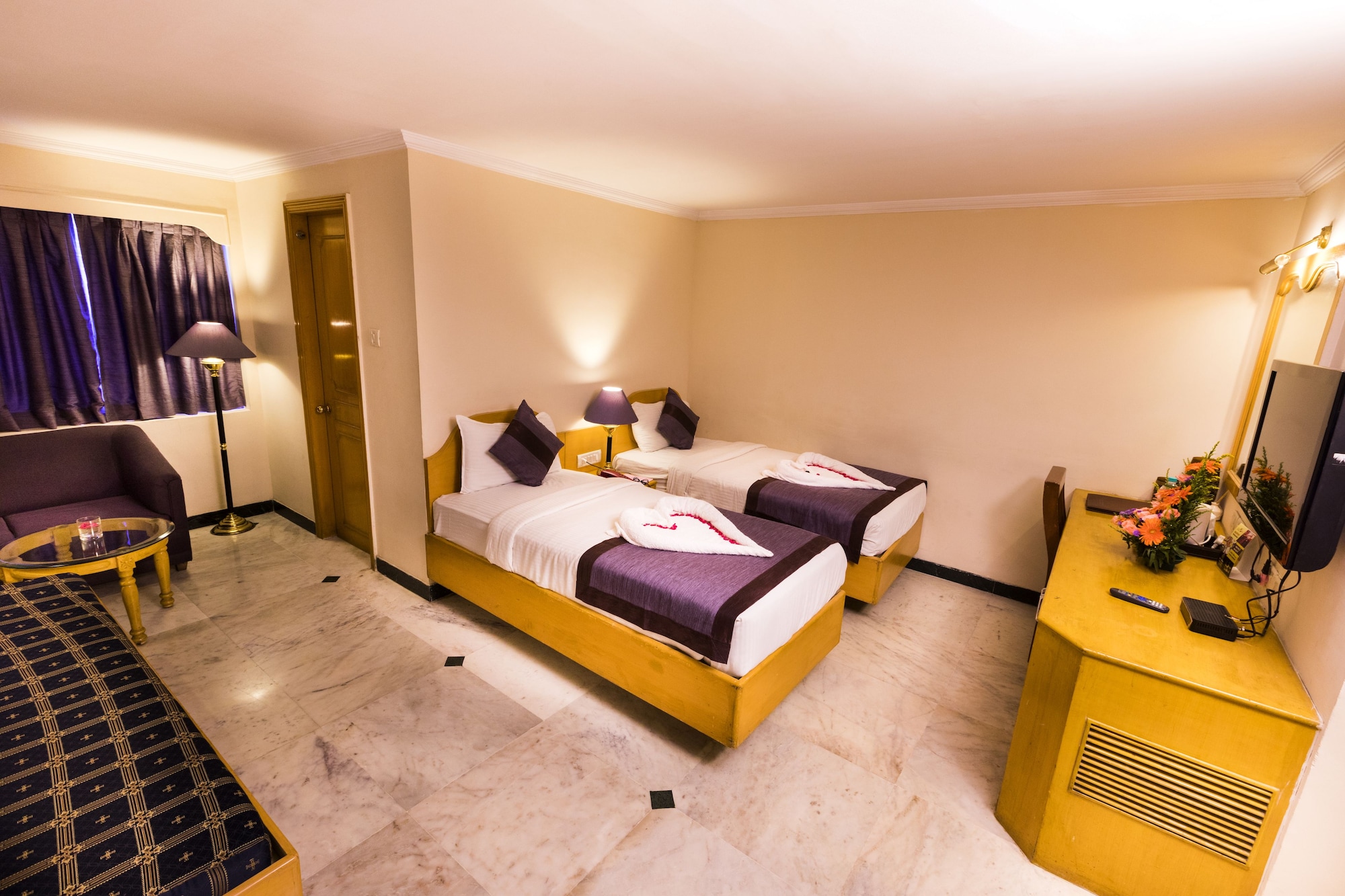1 BEDROOM, DELUXE