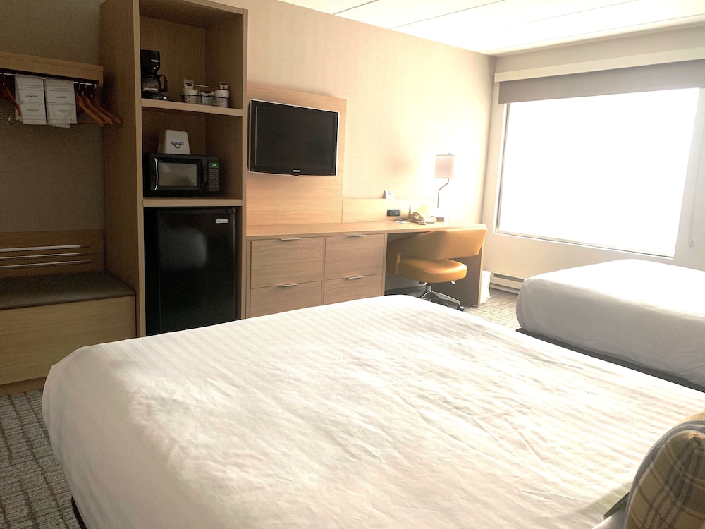 Days Inn By Wyndham Duluth By Miller Hill Mall 18/46