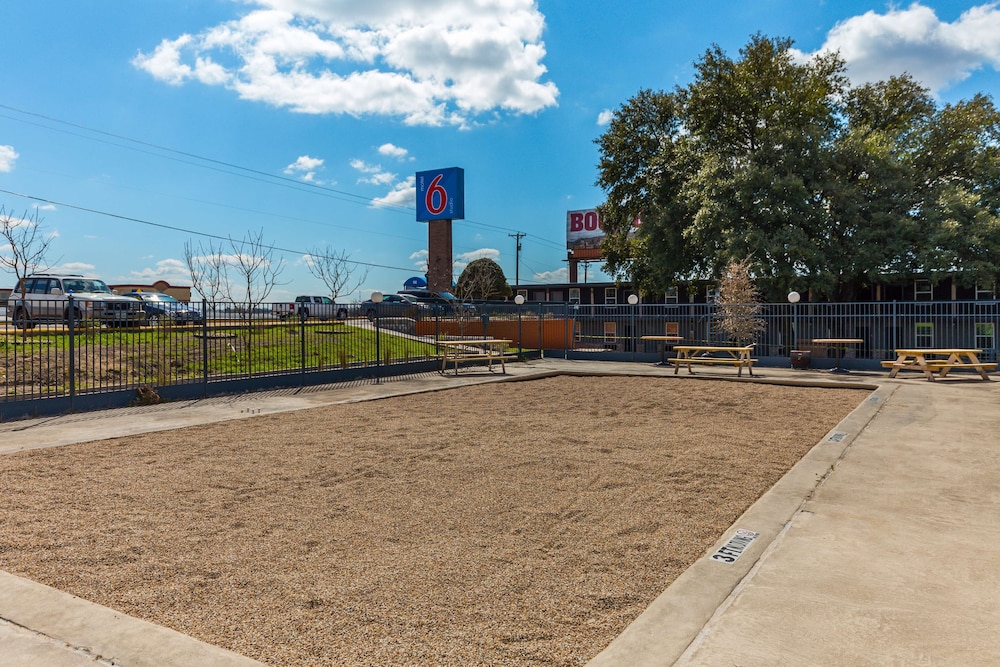Motel6 Temple, TX 34/46
