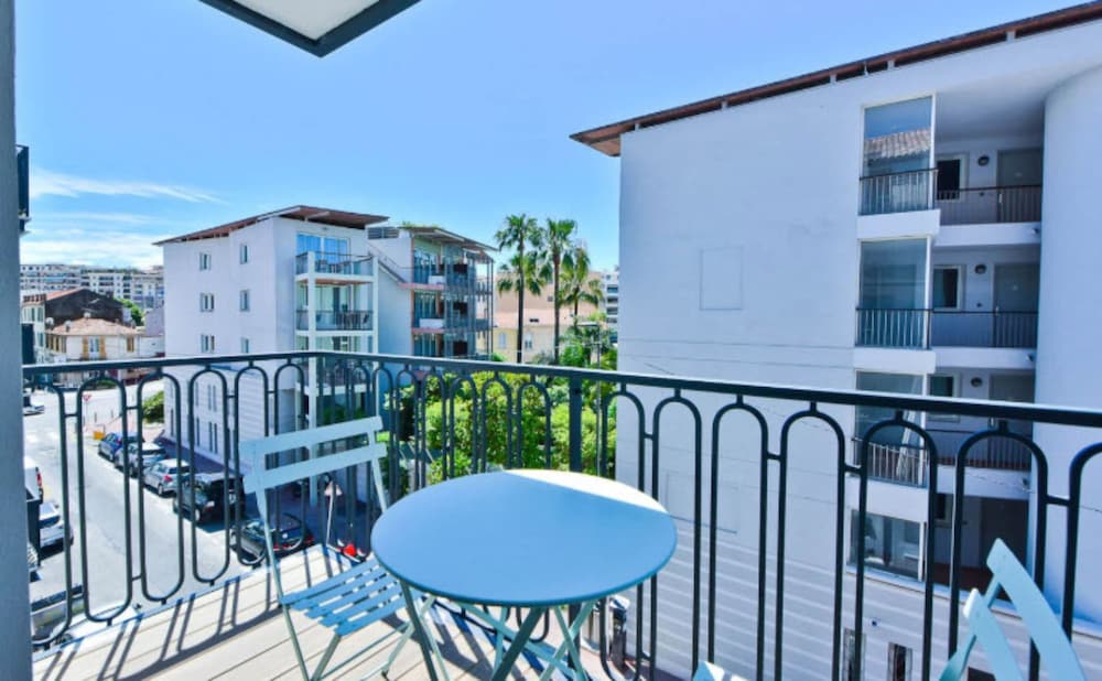 Hotel & Spa La Villa Port d Antibes 5/50