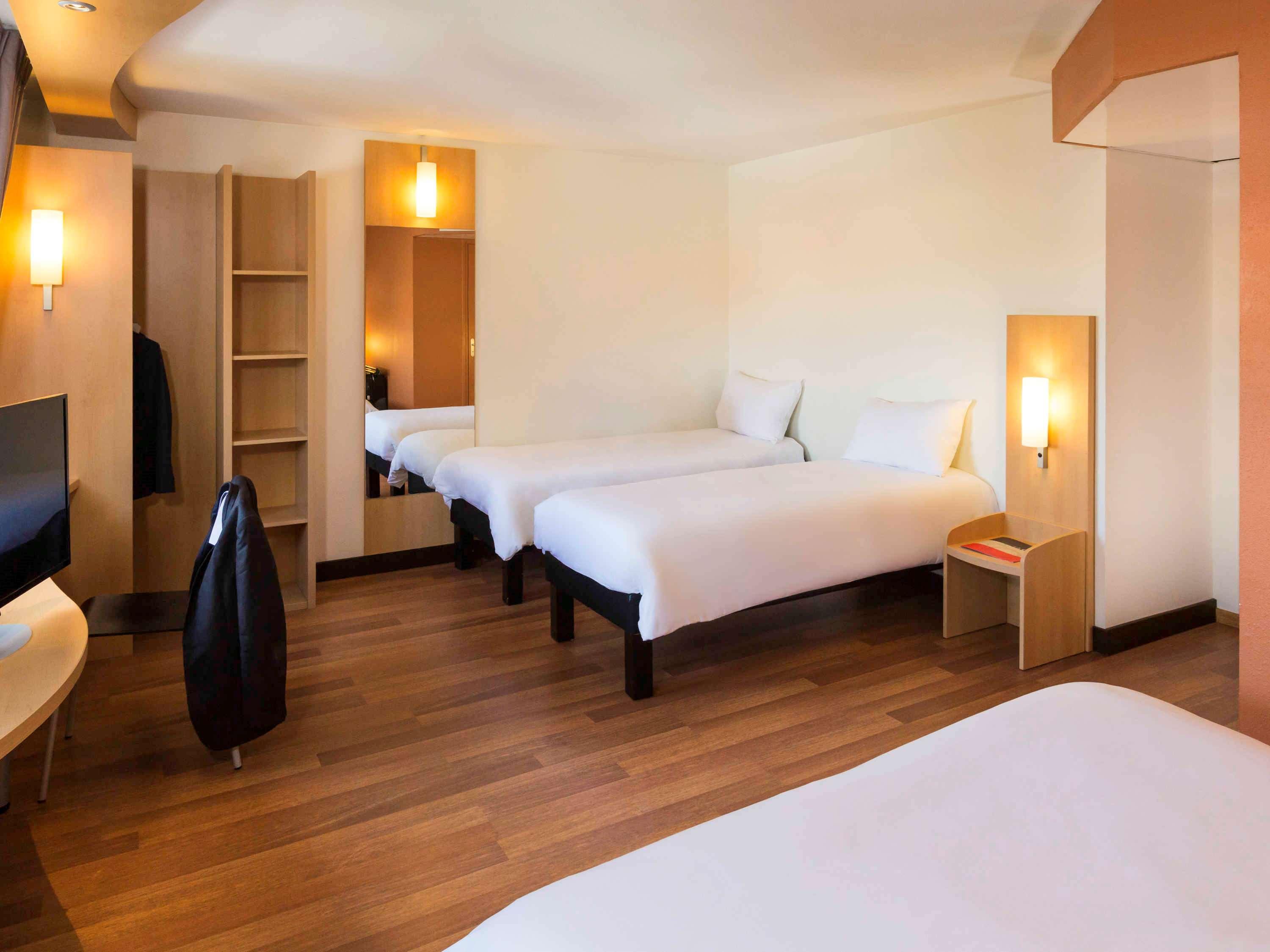 STANDARD, DOUBLE AND TWIN BEDS