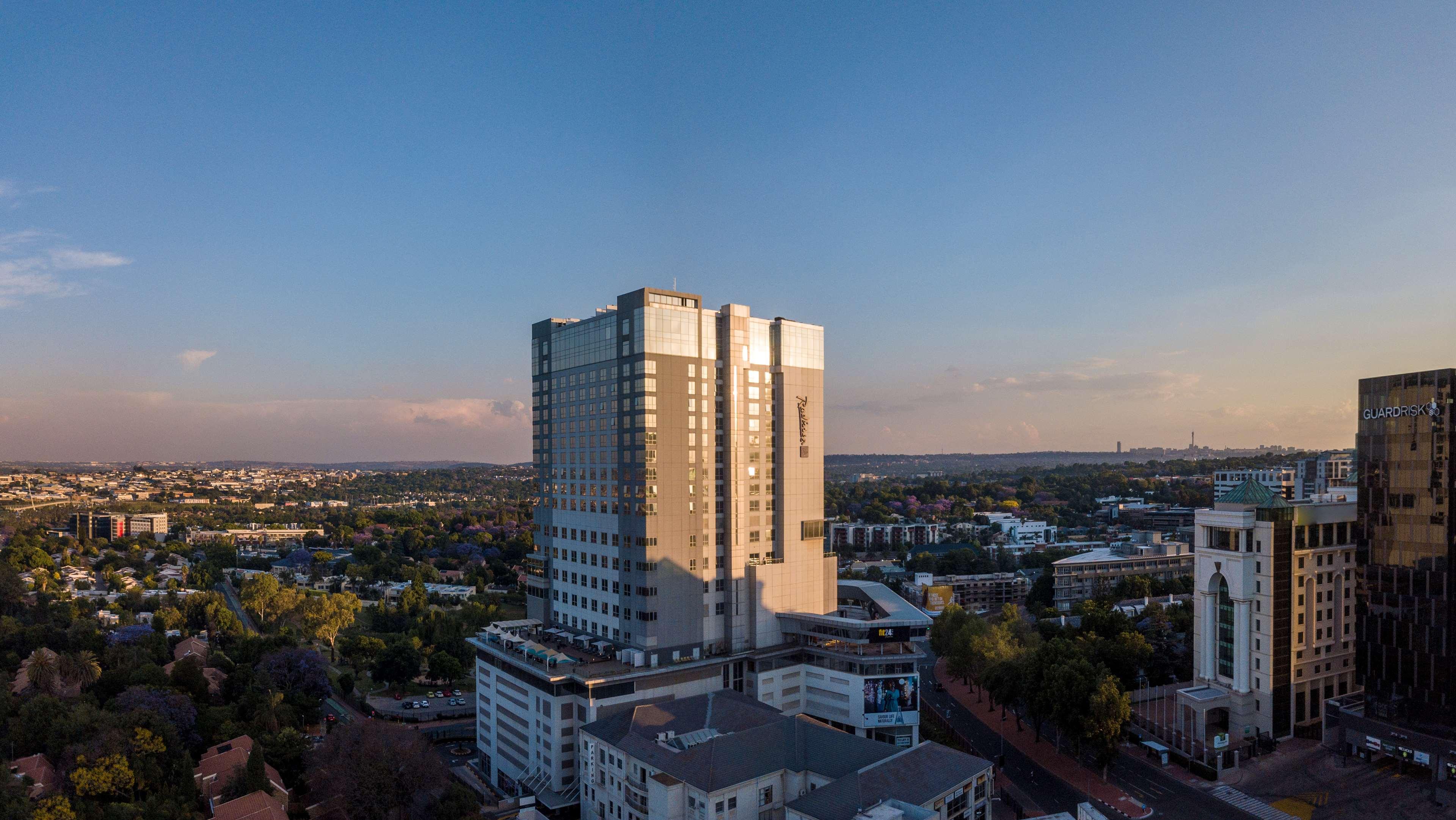 RADISSON BLU HOTEL SANDTON 47/50