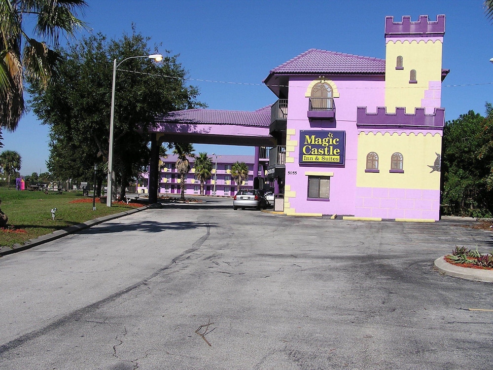 Howard Johnson by Wyndham Orlando Lake Buena Vista South 38/47