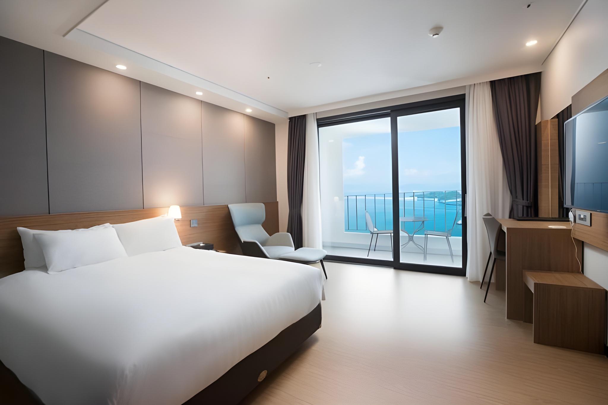 Ocean, Deluxe, Single, Double Bed, Infinity Pool