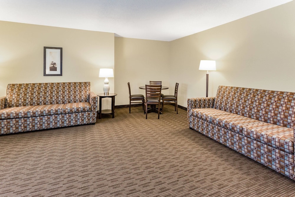 Americinn By Wyndham Sleepy Eye 11/53