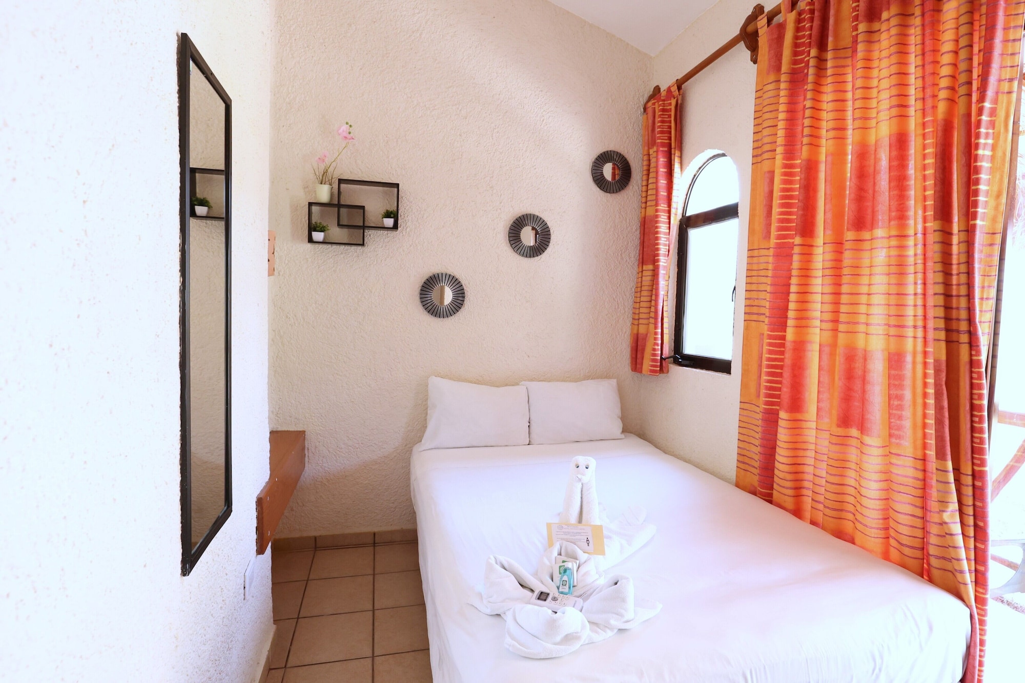 CARIBBEAN, SHARED BATHROOM, TERRACE