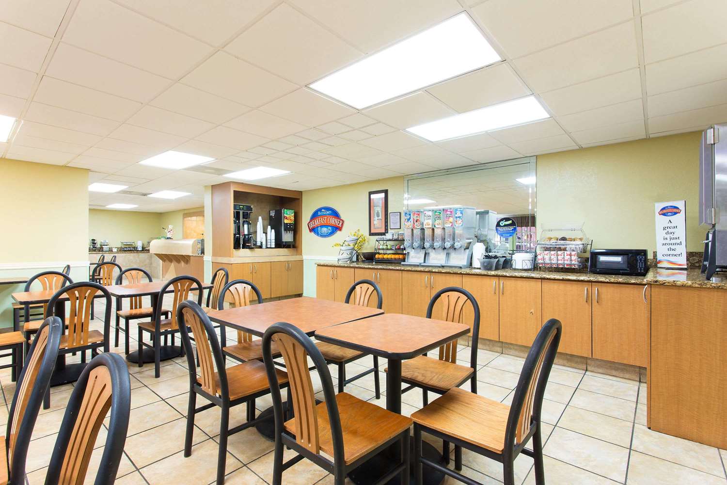 OASIS BAY SUITES, Tampa, Busch Gardens, USF 4/13