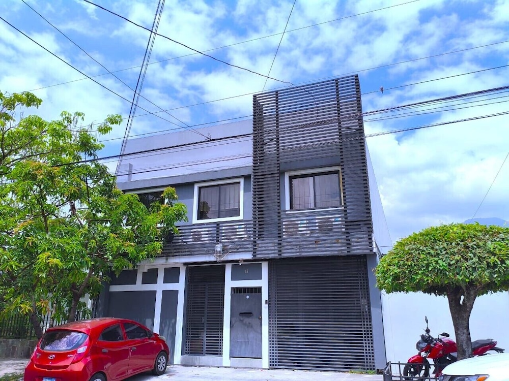 Hotel Tazumal House 3/82