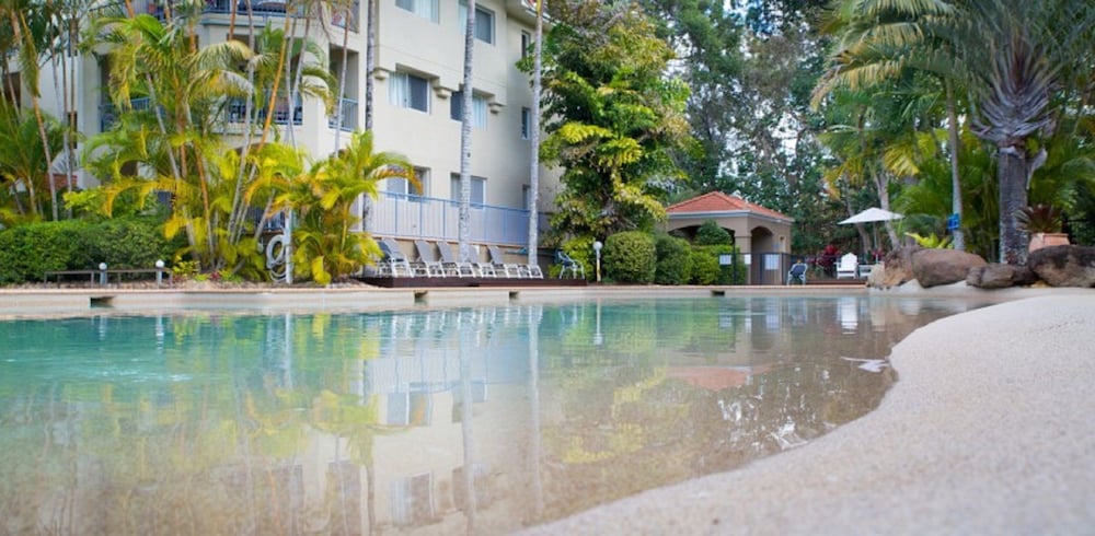 SANCTUARY LAKE APARTMENTS 51/58