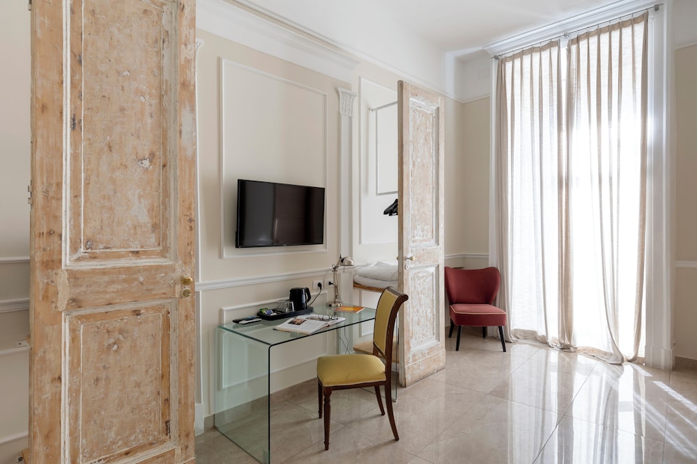 Hotel Principe Napolit Amo 40/57