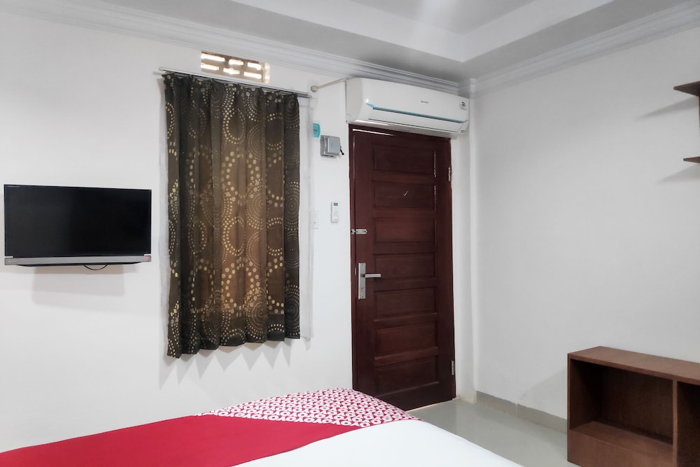 OYO 621 Vania Residence 27/32