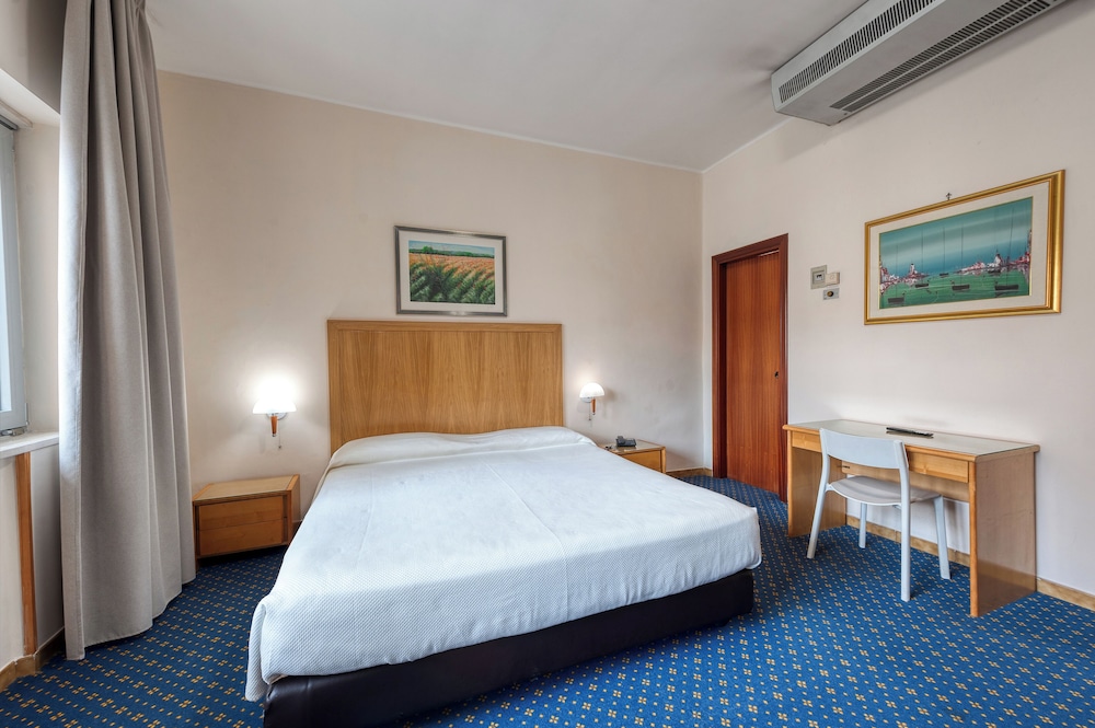 Hotel Barsotti 7/45