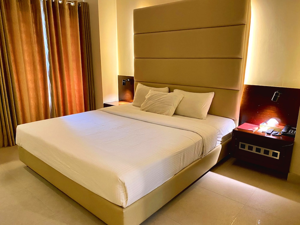 Nirvana Inn 8/50