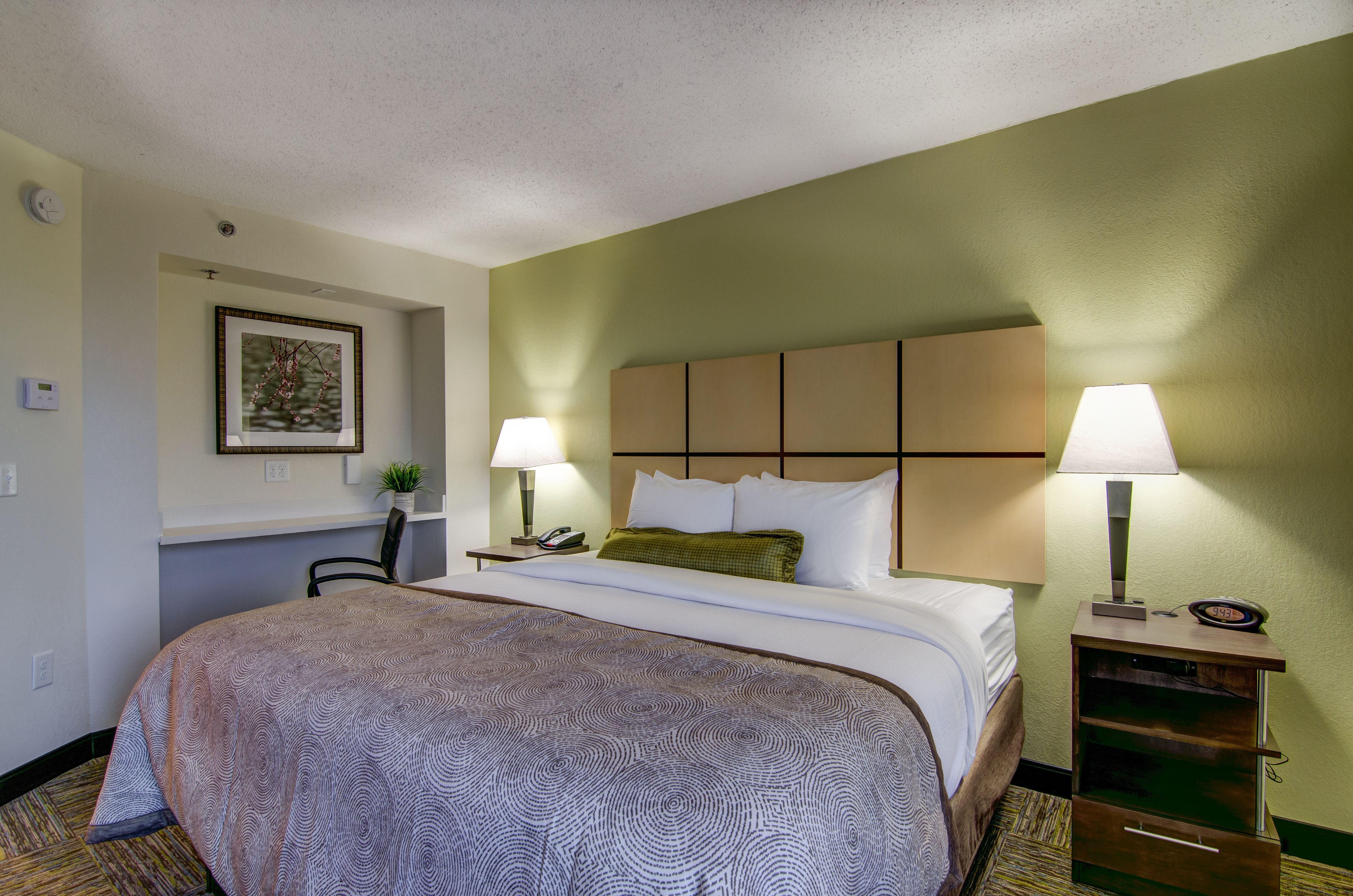CANDLEWOOD SUITES RICHMOND - WEST BROAD 10/26