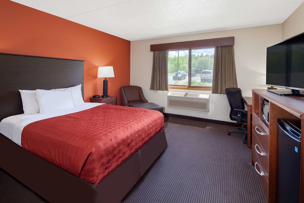 AmericInn by Wyndham Ashland 21/53