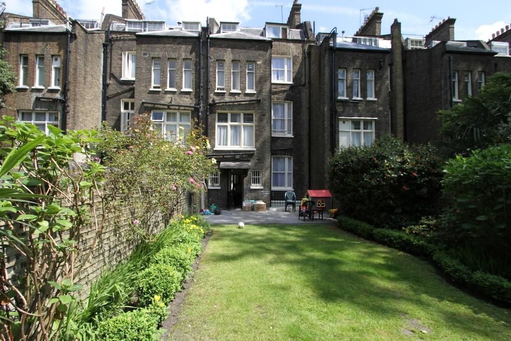 Ridgemount Hotel 55/61