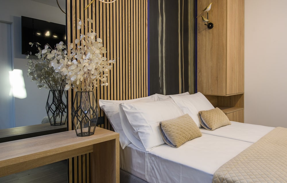 Via Mare Luxury Rooms 7/21