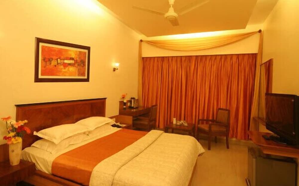 Hotel Dhiraj 7/19