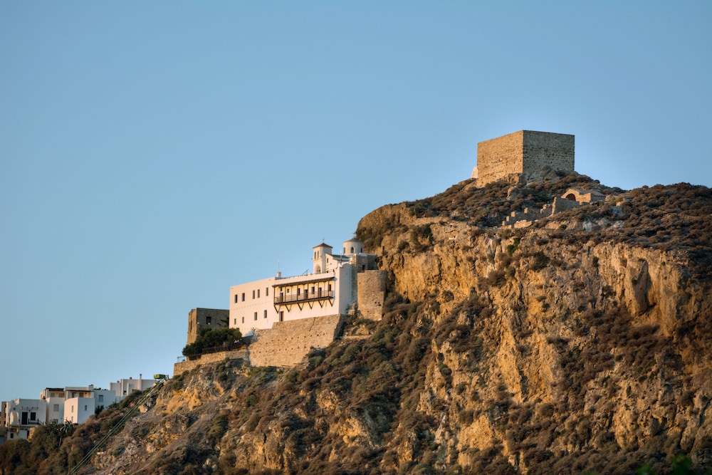Nefeli Hotel Skiros 62/65