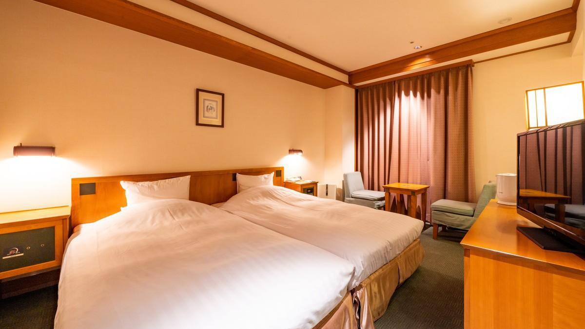 Semi Room, 2 Semi Double Beds
