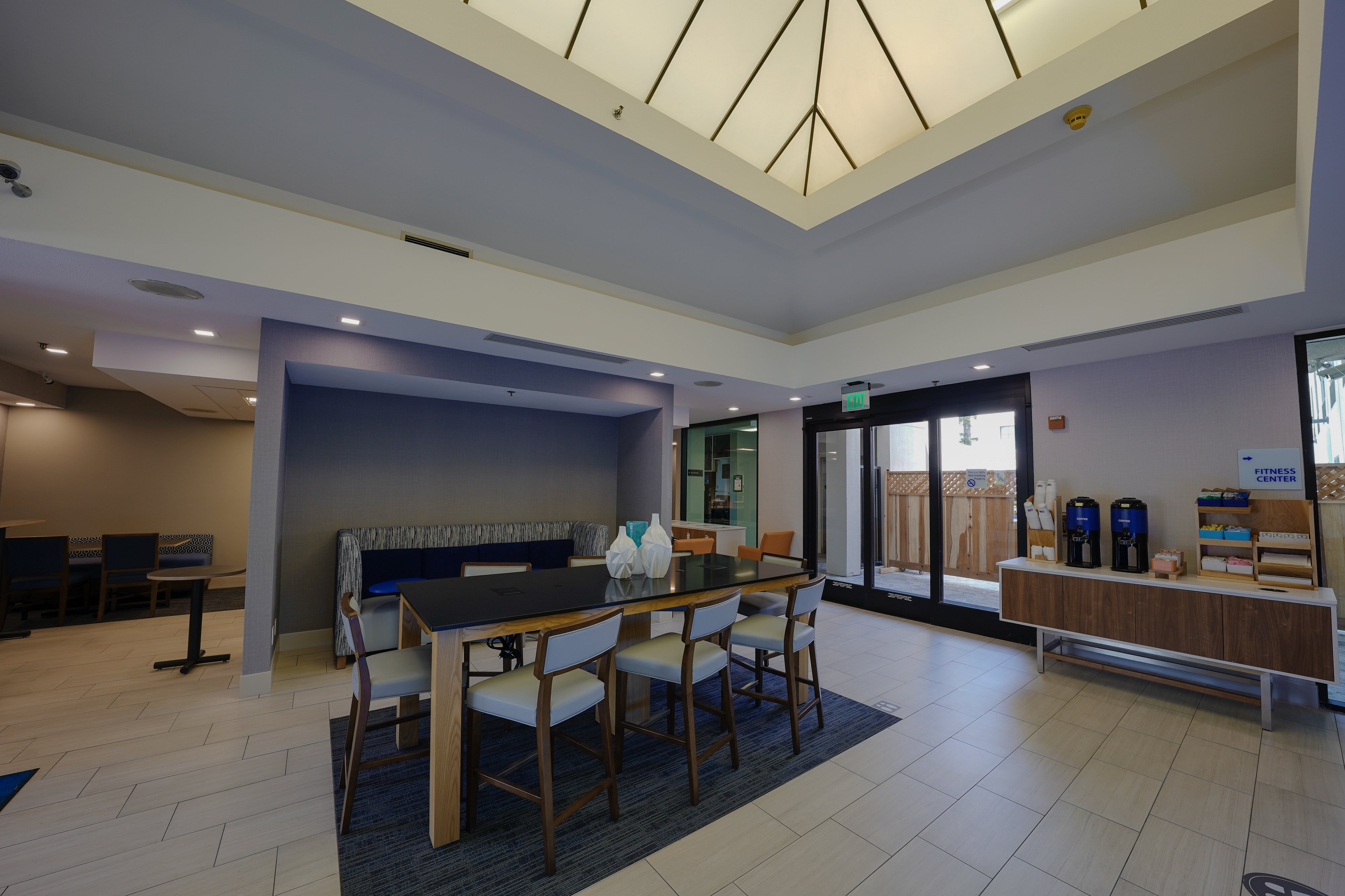 Holiday Inn Express Hotel Suites Santa Clara Silicon Valley 54/75