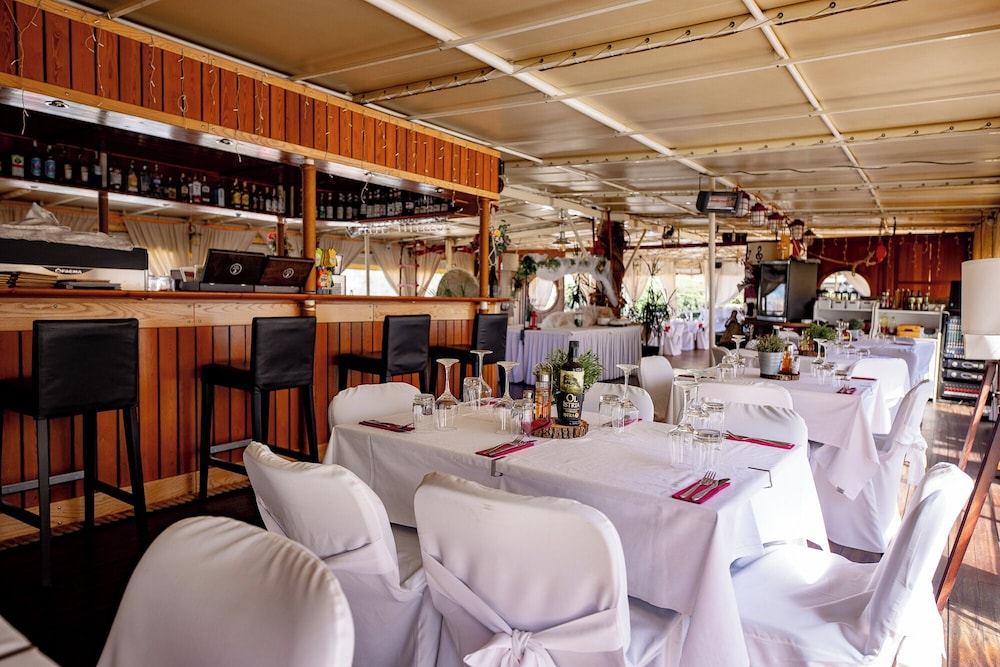 Botel Marina 55/70