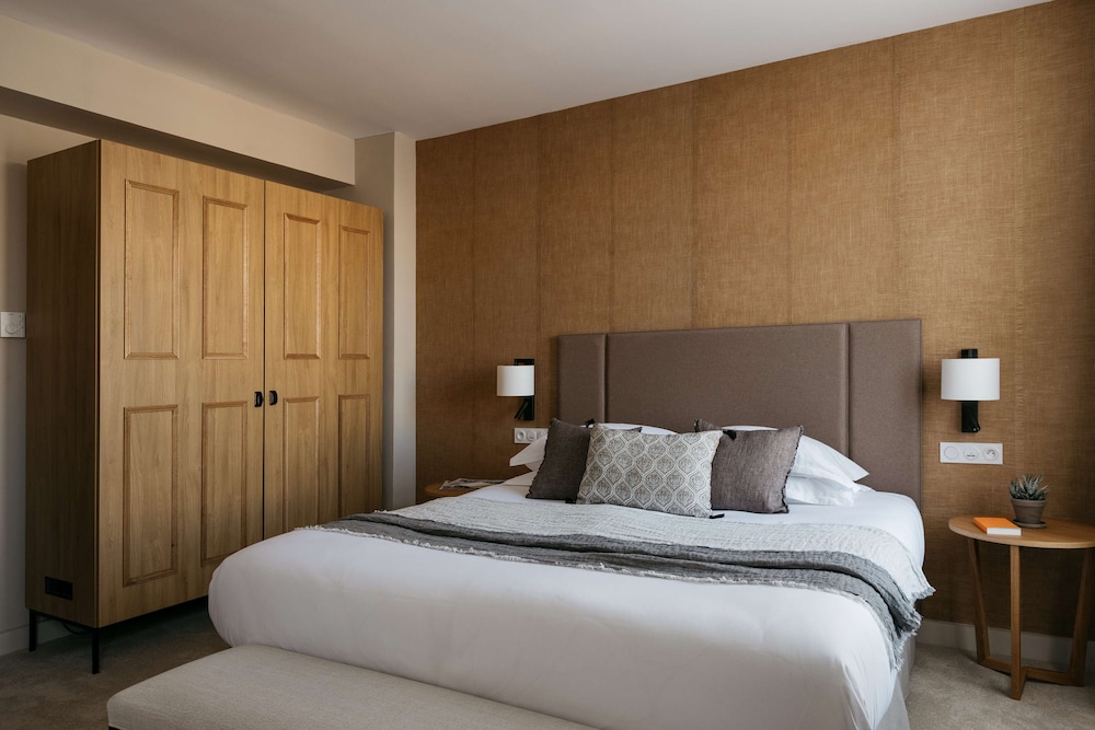 Boutique Hotel Cezanne 10/62