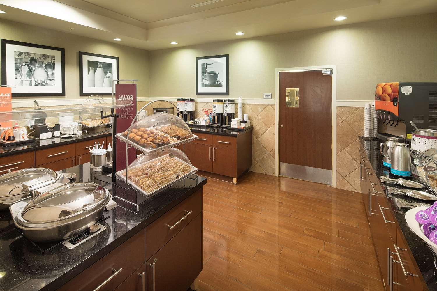 小石镇/市中心恒庭套房酒店(Hampton Inn Suites Little Rock Downtown) 图片2