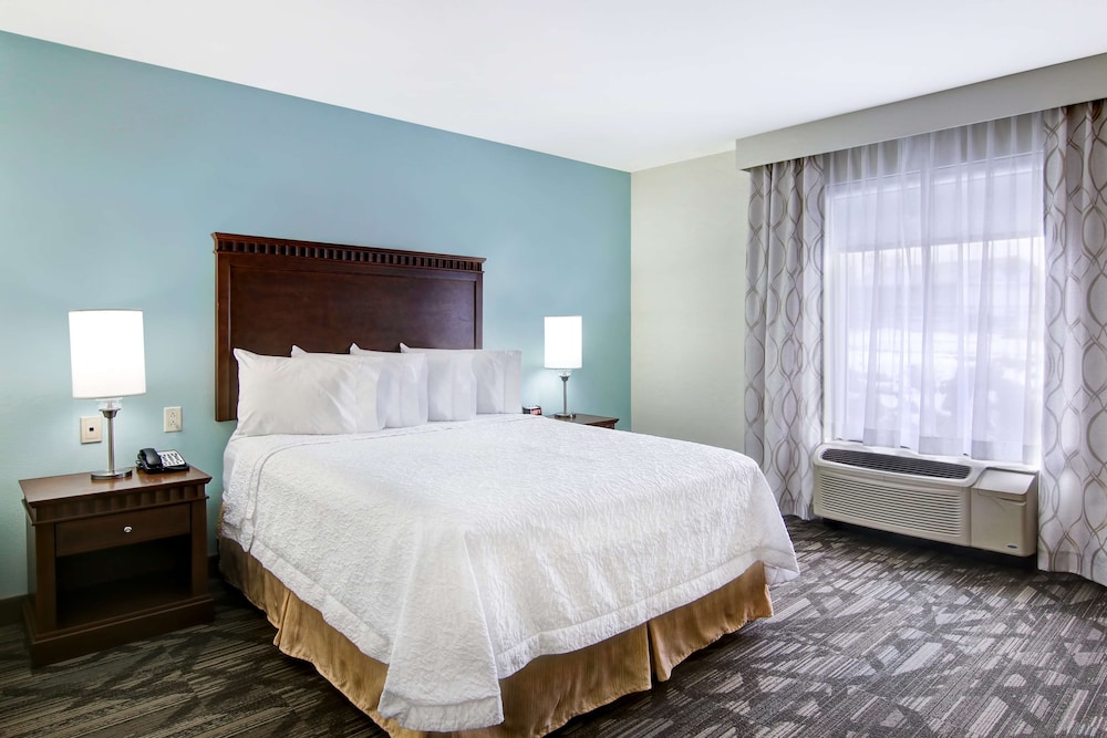 Hampton Inn & Suites by Hilton Saint John 24/57