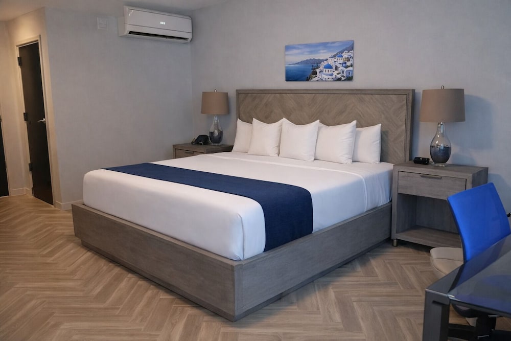 Athens Central Hotel 7/48
