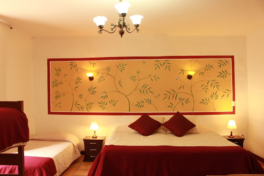 Casa Lola Hotel Boutique 35/59