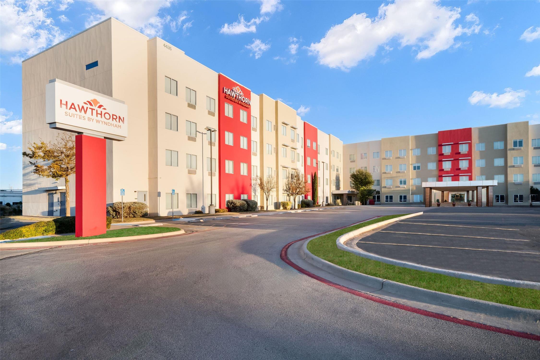 Hawthorn Suites by Wyndham Lubbock 85/92