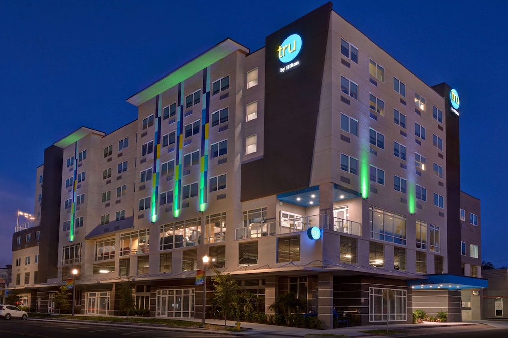 Tru By Hilton St. Petersburg Downtown Central Ave 4/46