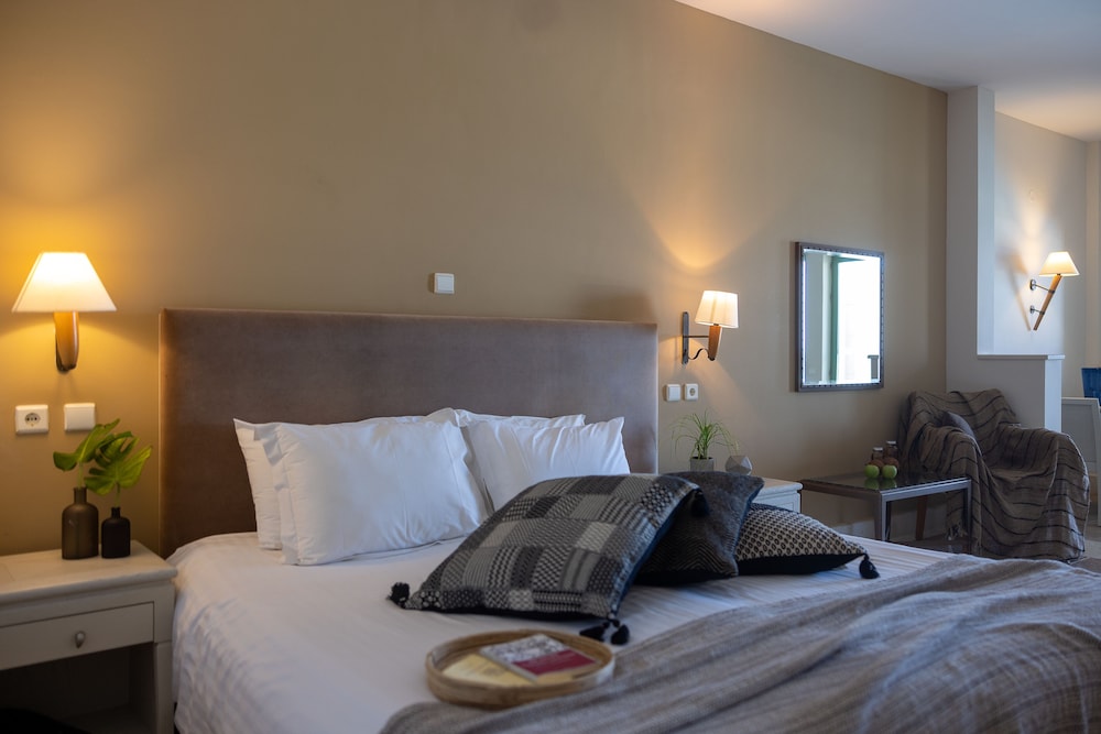 GRAND BAY BEACH RESORT KOLYMBARI 46/72