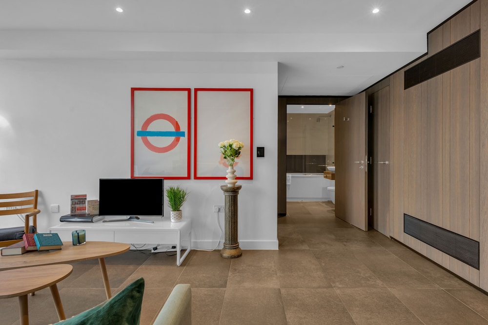 Lexicon Book House Apartments by Squa.re 6/47