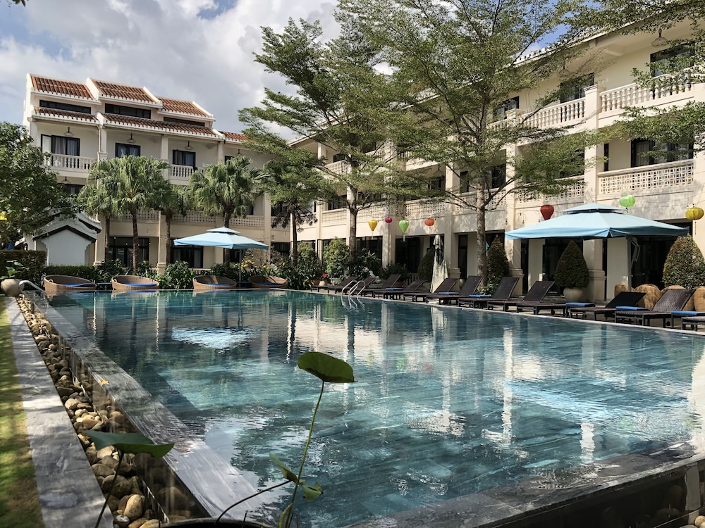 Thanh Binh Riverside Hotel 4/50
