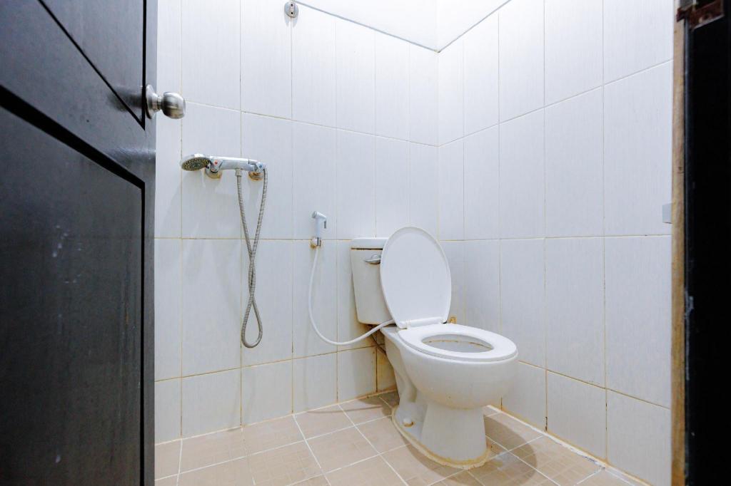 RedDoorz Plus near Malang Town Square 48/50