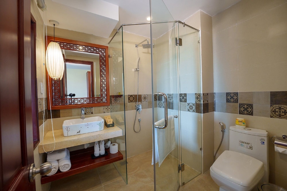 My Son Boutique Hotel & Spa 50/50
