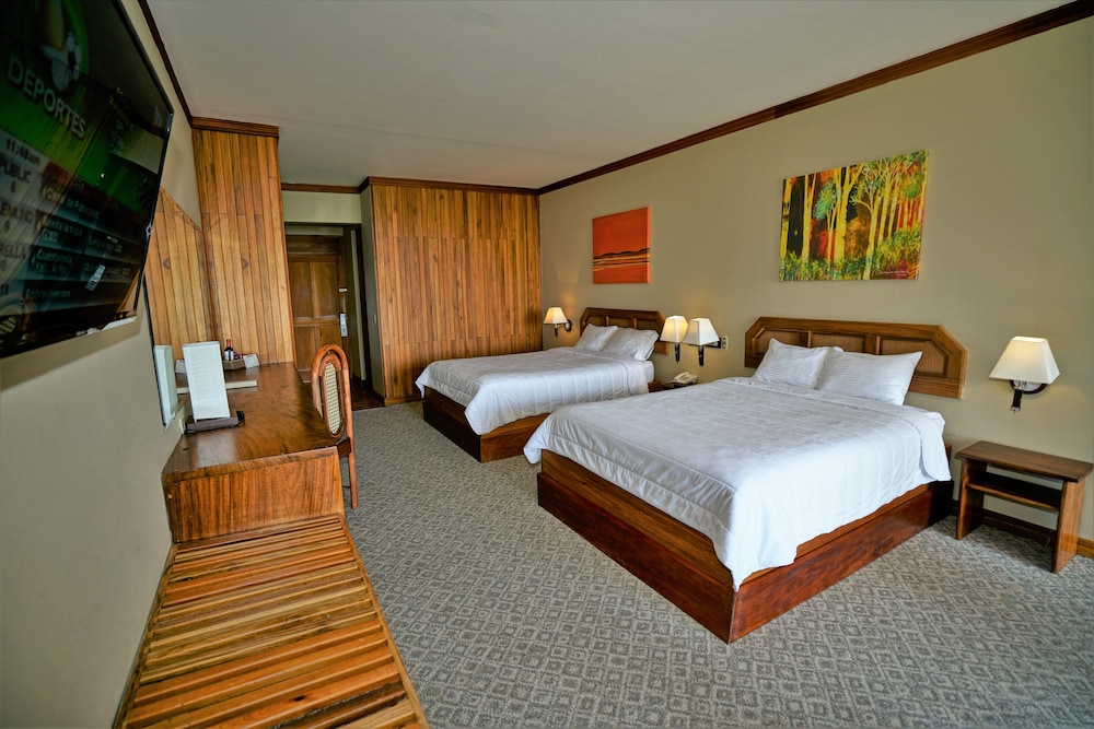 El Establo Mountain Hotel 11/68