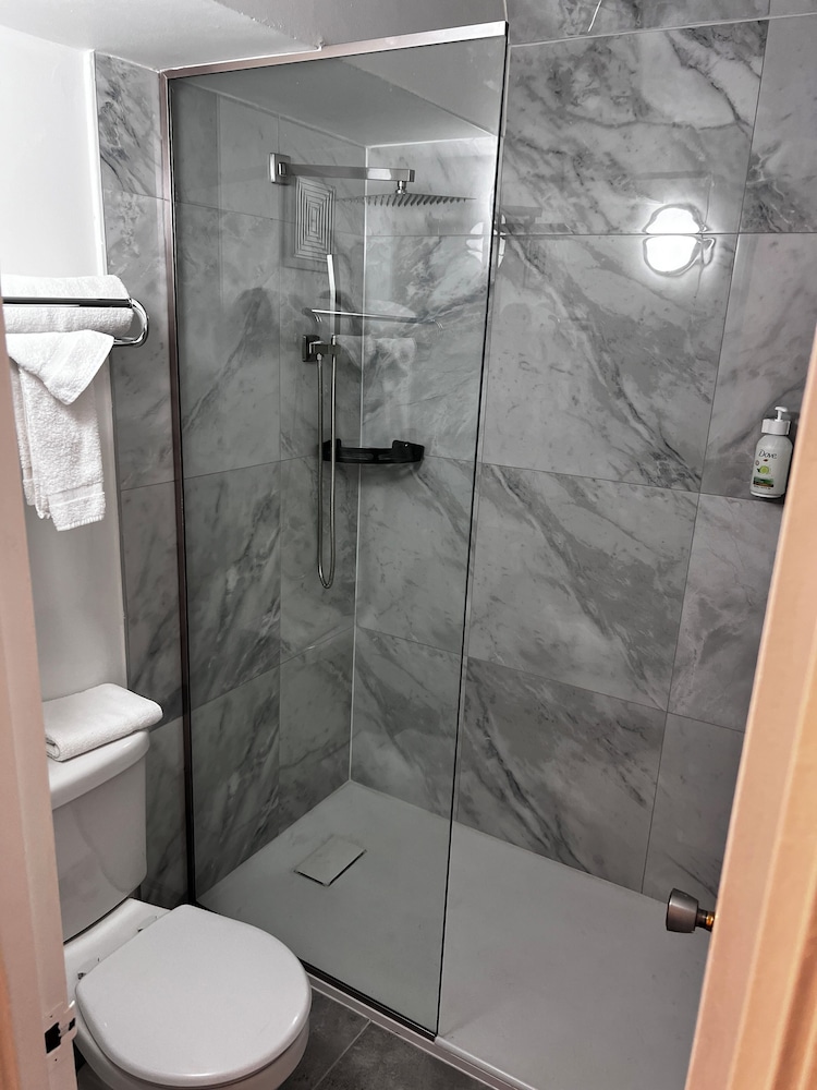 Travelodge by Wyndham Drummondville 48/50
