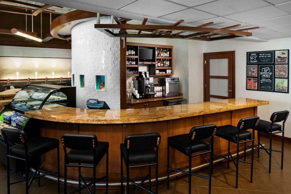 Hyatt Place Topeka 47/60