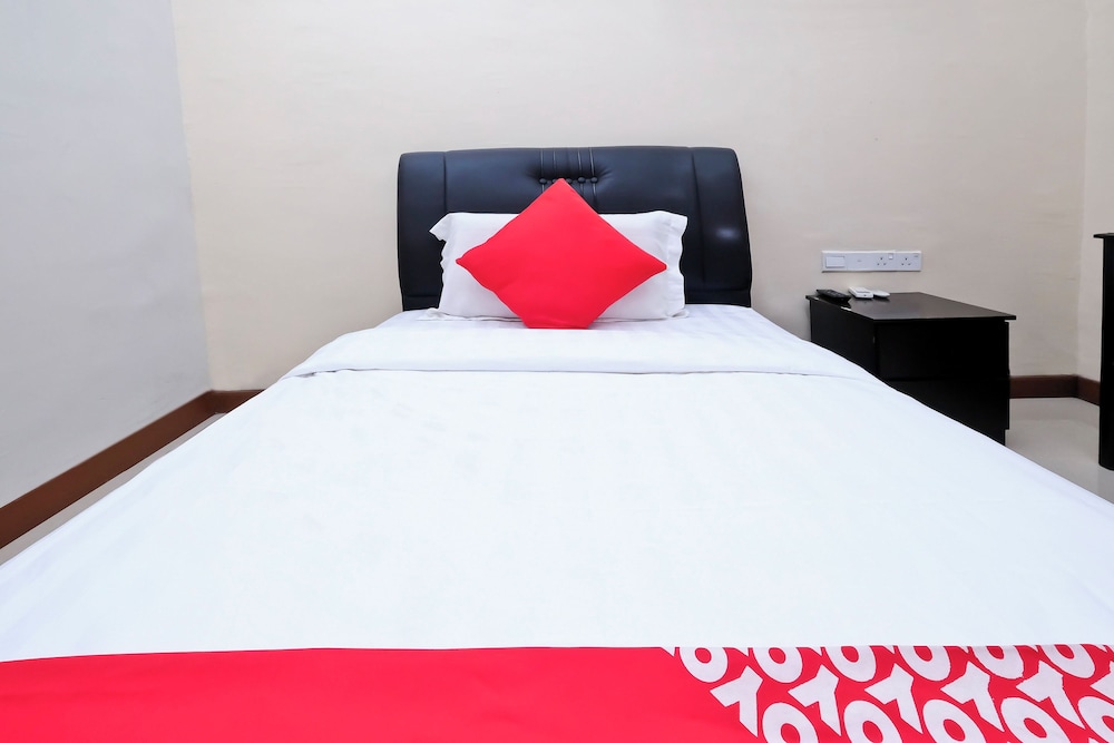 OYO 714 Arina Hotel 18/24