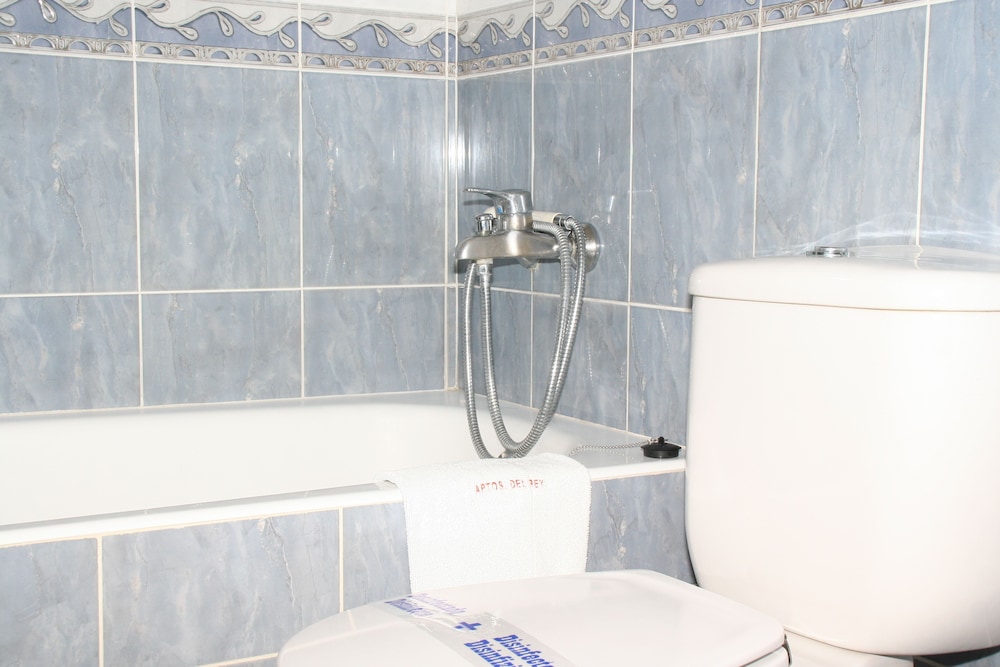 Apartamentos Del Rey 24/25