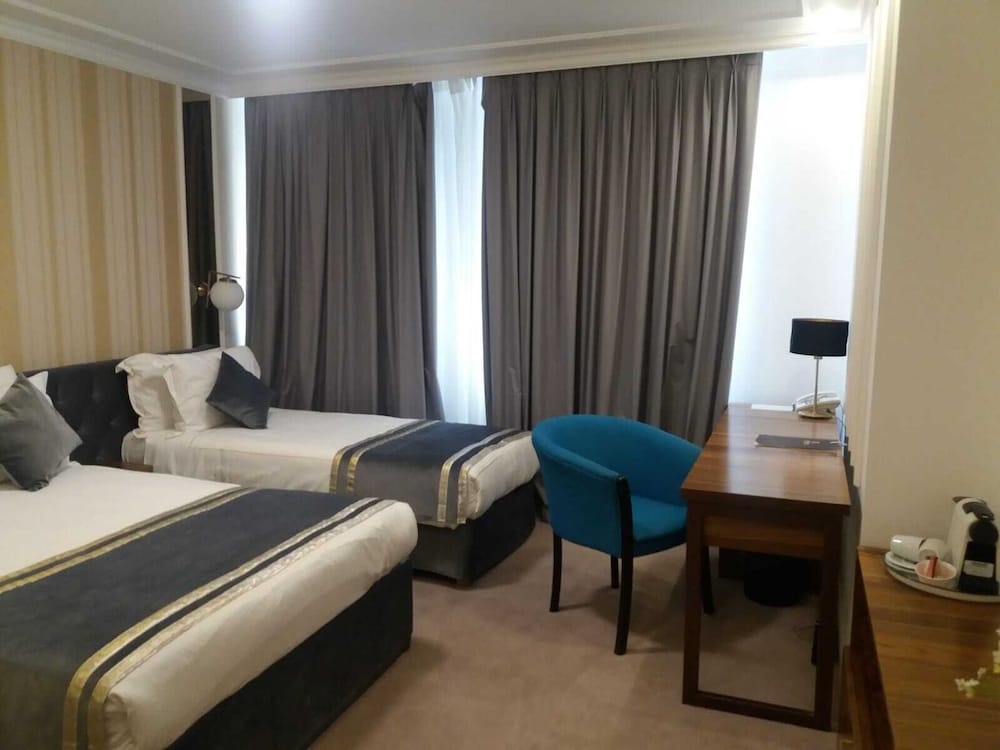 Old Town Boutique Hotel 20/50