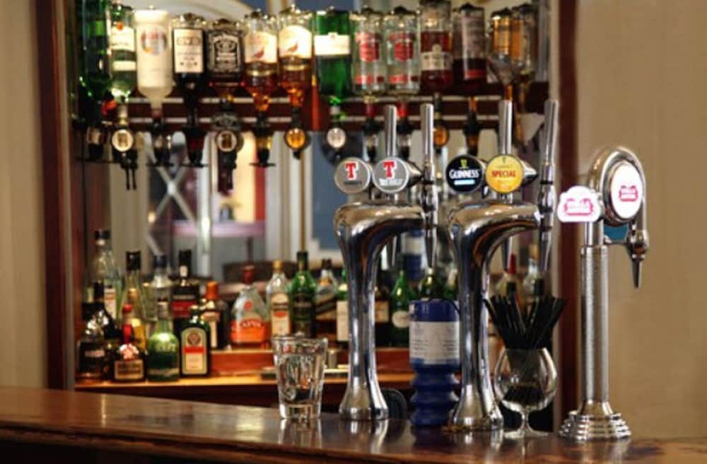 The Tontine Hotel 30/64