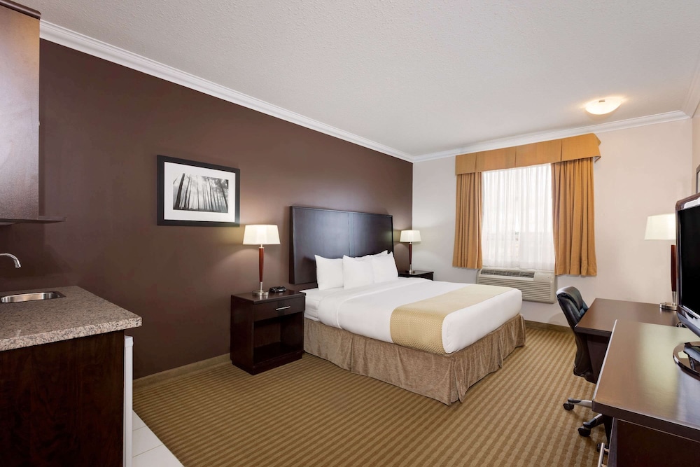 Ramada Cold Lake 10/32
