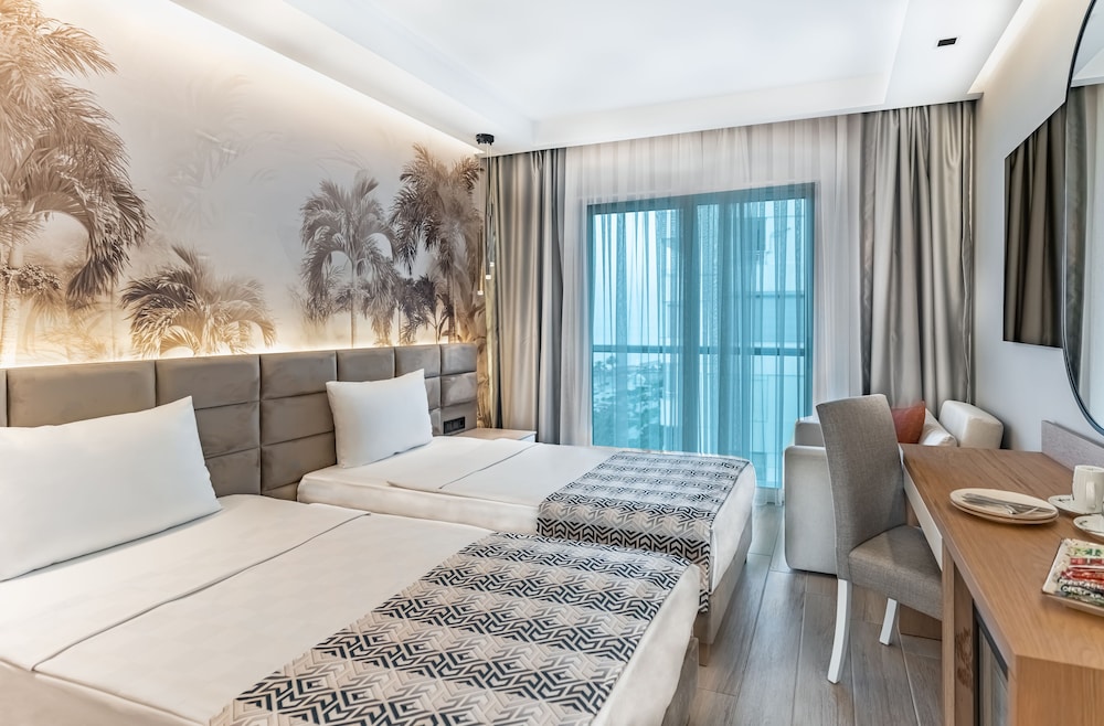 Pearly Hotel & Spa 13/45